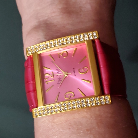 Joan Rivers Classic Vintage V377 - Picture 4 of 7